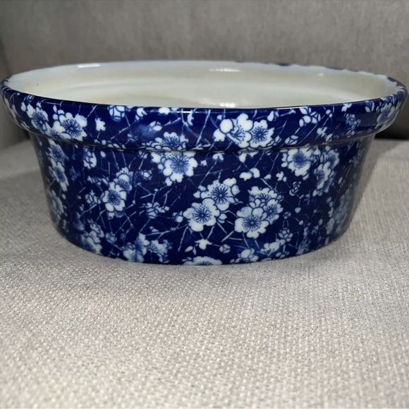 RARE  Victoria Ware Ironstone Blue & White Floral Transferware Bean Pot W/ Lid - Picture 6 of 8